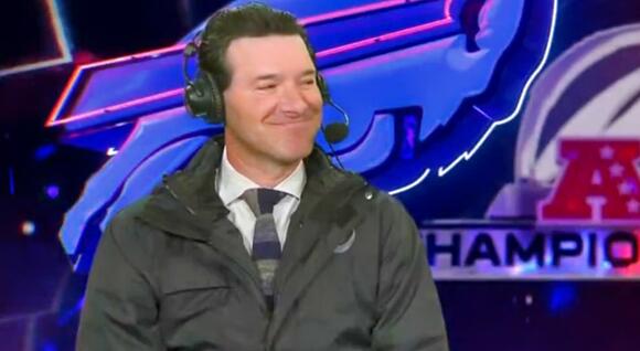 Tony Romo Makes It Crystal Clear How He Feels About Donald Trump - NewsBreak