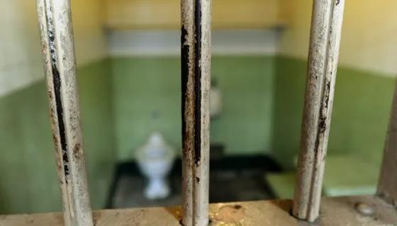 Police: Deputy Hospitalized Following Inmate’s Attack - NewsBreak