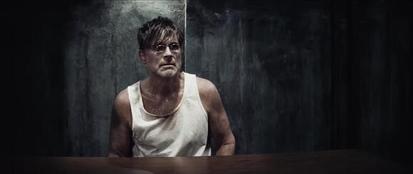 62-Year-Old Rob Lowe Looks Nearly Unrecognizable As A Prisoner In ...