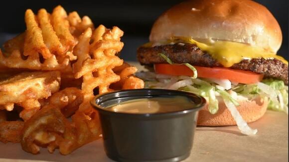 Highly anticipated restaurant opens in Lynden, and Beloved Burger Joint Returns | Bellingham Metro News