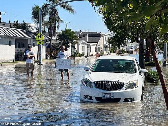 Tropical storm Rachel forces iconic California beach to close as severe ...