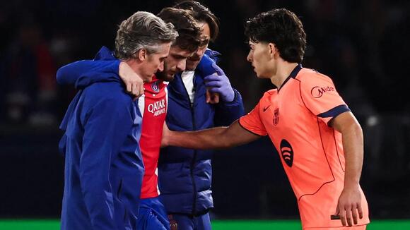 Following the alarming injury: will Kvaratskhelia attend the Ballon d'Or ceremony?