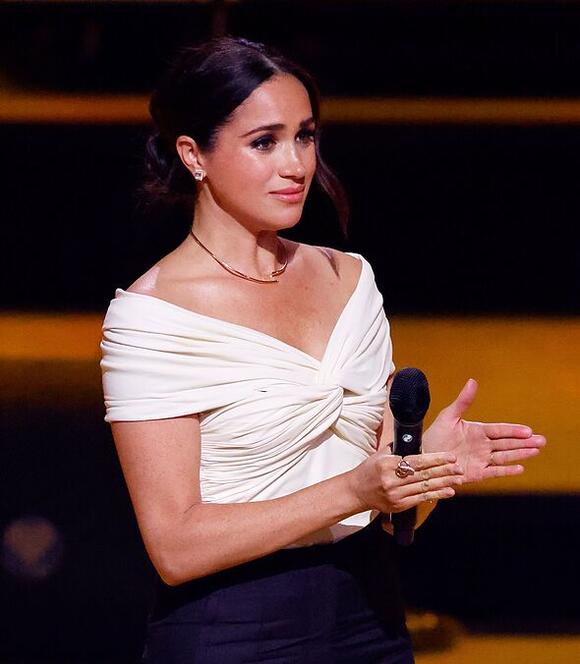 Meghan Markle forced to issue new statement after police's horrific claims against dad