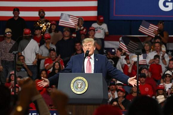 Overflow crowds greet President Trump as he urges Kansans to reelect Sen. Marshall