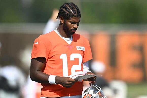 Browns Fans Accuse Franchise of 'Lying' About Shedeur Sanders' Injury After  Rookie QB Gets Snubbed in Training Camp - NewsBreak