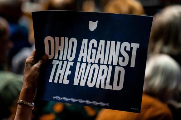 ‘We are voting for change right here in Ohio, ' Obama tells Cleveland crowd