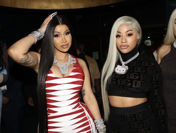 Cardi B & Offset's Kids Look Like New Yorker's Sister, Hennessy Carolina, Twitter Says