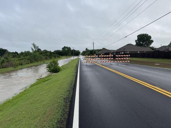 Flooding causes road closures across Green Country - NewsBreak