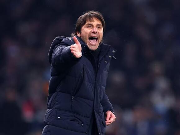 Antonio Conte open to Manchester United job as Juventus complicate pursuit