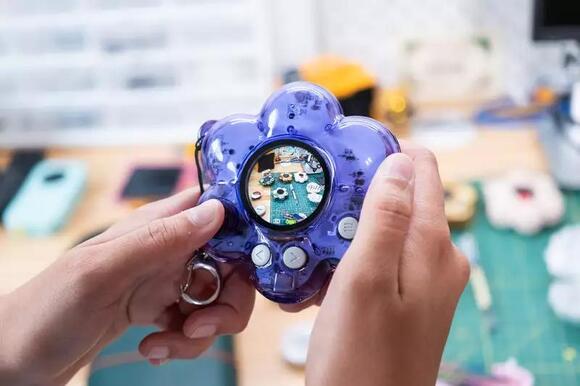 This DIY Creator Is Building a Compass That Only Points to Taco Bell ...