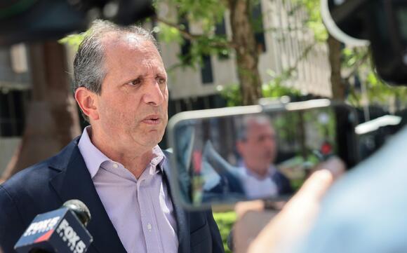 A day after his detention, St. Louis native Brad Lander makes a new pledge