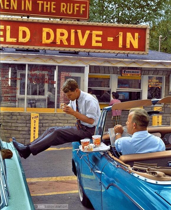 18 Vintage Photos of Classic Drive-Ins Restaurants - NewsBreak
