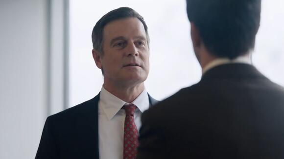 9-1-1 Star Peter Krause’s TV Comeback Is Built Around One Big Promise ...
