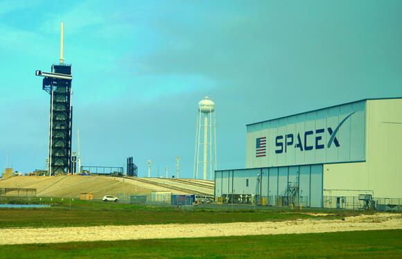 SpaceX (SPCX) Stock Surges After Q3 Earnings: Time to Buy?
