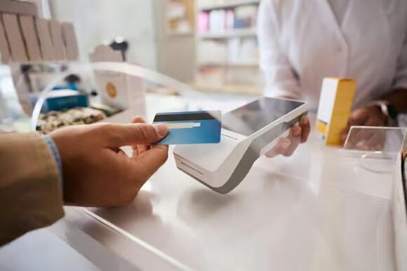 Revolving Credit Rose at a 10.4% Annual Rate in April: 6 Card Habits to ...