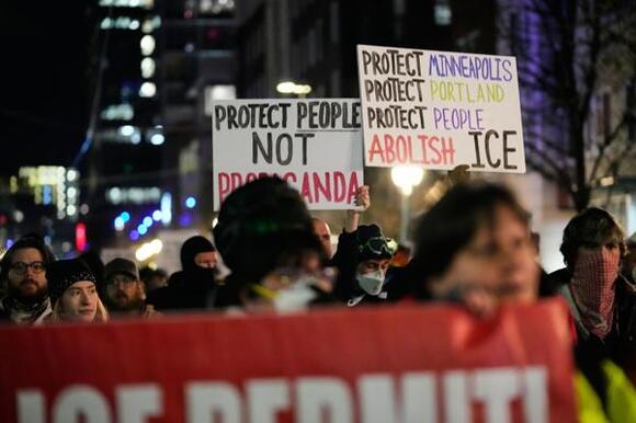 Judge in Oregon limits federal officers' tear gas use at Portland ICE ...