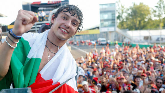 Schumacher issues Antonelli warning despite backing him for F1 greatness
