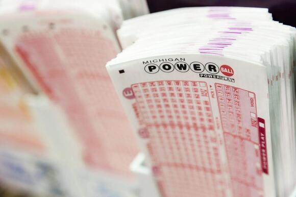 Powerball winning numbers finally drawn for Monday, Oct. 13 after ...