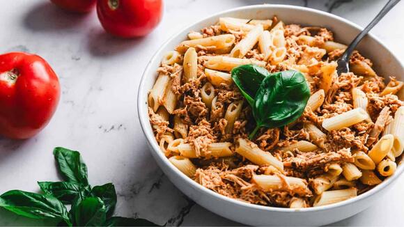 19 Dump-and-Go Fall Meals That Let the Slow Cooker Clock In So You Can ...