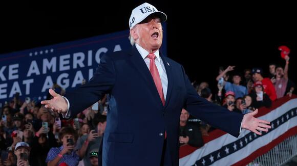 Trump Hits 80-Year Low as Republicans Face Wipeout Warning