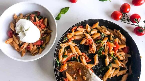 17 Easy Pasta Recipes That Make Cooking Fun Again - NewsBreak