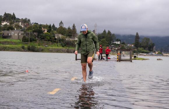 A giant ‘pulse wave’ is about to slam into California - here’s how it ...