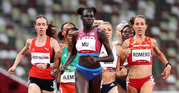 Athletics-America's Mu through to 800m final, keeping ...