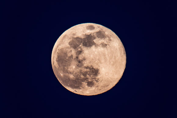 The Upcoming Pink Moon Will Rise as a Micromoon - Here's What To Know ...
