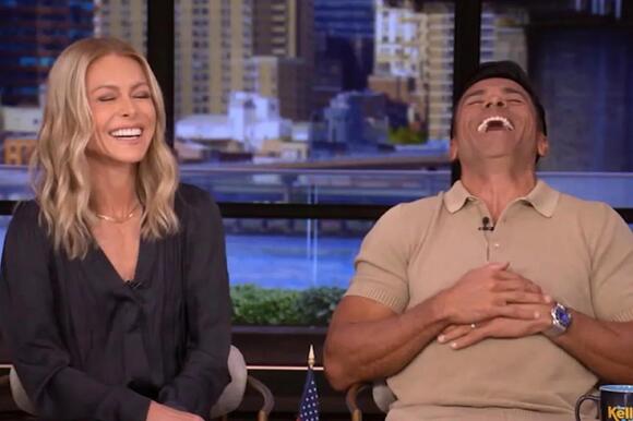 Kelly Ripa Thought Mark Consuelos Was Telling Her “Hey Babe” — When Really  He Was Talking To Their Dog: “You're Baby, She's Babe” - NewsBreak