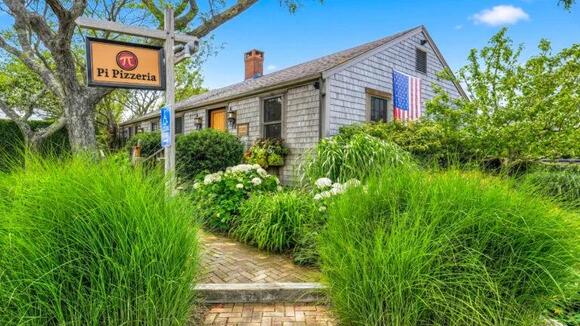 Popular Nantucket pizzeria Pi is for sale for $12.5 million - NewsBreak