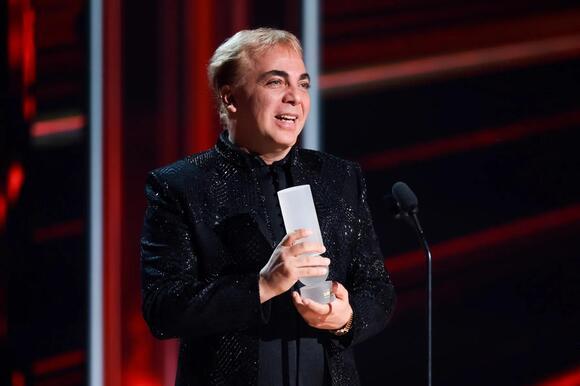 Cristian Castro Accepts the Billboard Lifetime Achievement Award ‘In the Name of Romantic Love’