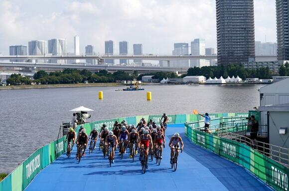 Alex Yee takes triathlon silver on his Olympic debut in ...