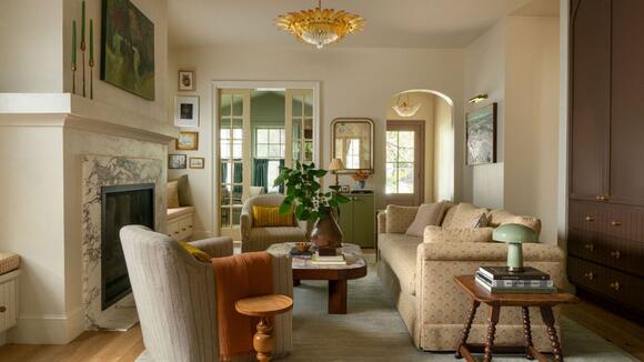 Bye-Bye, Overhead Lights – Designers Agree These Elegant Living Room ...