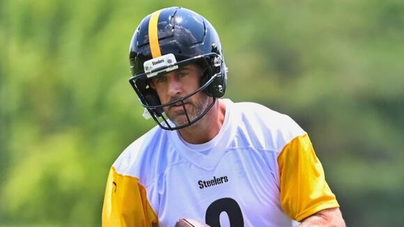 Aaron Rodgers' Secret Wedding Reignites Family Feud As His Brother Puts Him  On Blast - NewsBreak