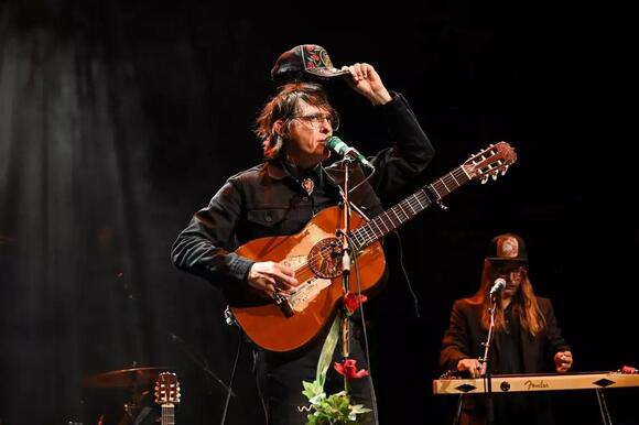 The 10 Best Stephen Wilson Jr. Songs Every New Fan Should Hear - NewsBreak