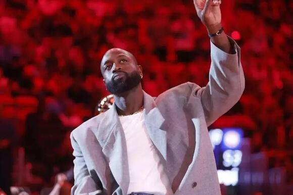 “She Looked at Me Like Stranger Danger”: Dwyane Wade Shares Awkward ...