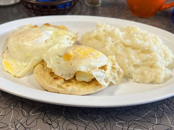 Health inspection finds rodent issues, as Mel's Family Diner was closed ...