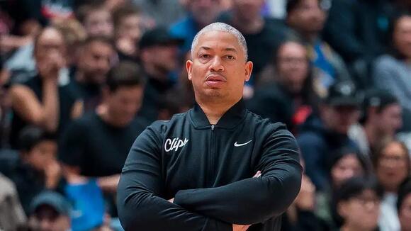 Tyronn Lue shamelessly dedicating Clippers win to Steve Ballmer is a new low for the franchise