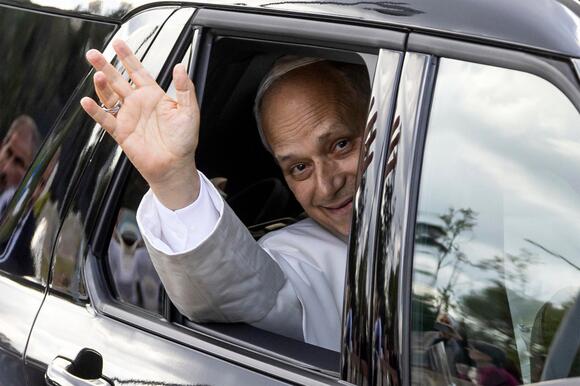 Pope Leo XIV Heads Home From the Hospital a Day After Calling Putin