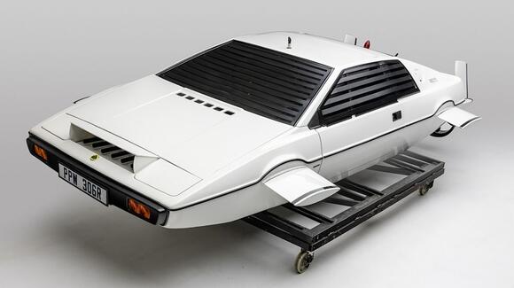 Petersen Museum Hosts Killer James Bond Car Collection Newsbreak