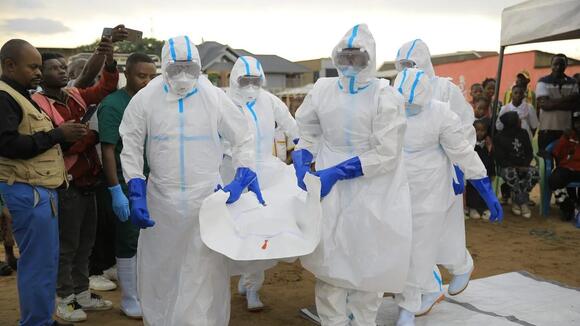 CDC pushes Ebola requirements for international passengers traveling to US