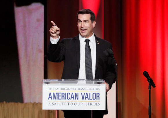 Did You Know These Popular Comedians Served in the US Military? - NewsBreak