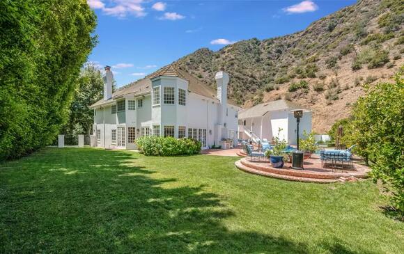 Magic Johnson’s $11.5 Million LA Mansion: A Glimpse Into The NBA Icon’s ...