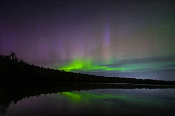 Northern Lights could be visible in more than 20 states tonight - full ...