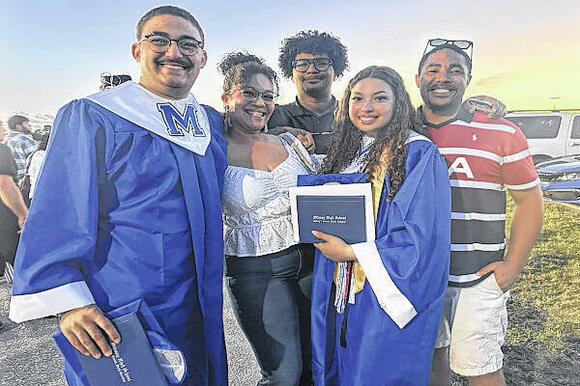 Midway grad earns national scholarship - NewsBreak