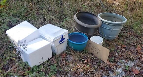 🎁 Knoxville Neighbors Sharing Freebies — Home, Garden & More - NewsBreak