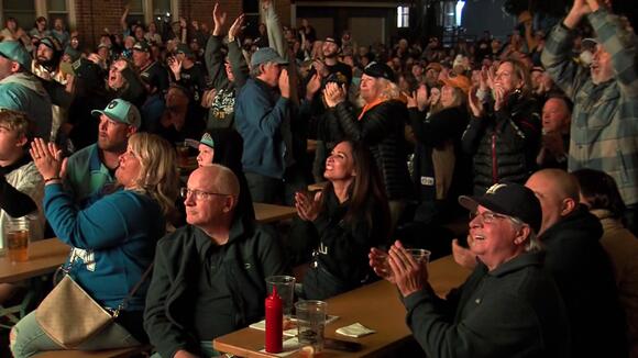 Brewers fans celebrate comeback Game 2 win, 2-0 World Series lead