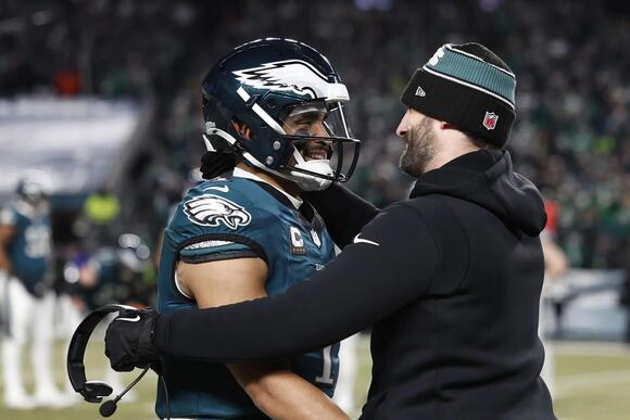 Eagles coach Sirianni declines to say whether he supports an investigation into the Jalen Hurts matter