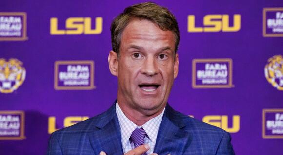 Ole Miss Star Lashes Out At Former Head Coach Lane Kiffin After Sugar Bowl Win - NewsBreak