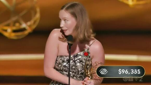 Actress Hannah Einbinder Shouts Out The Philadelphia Eagles During Vulgar,  Highly-Controversial Speech At Emmy Awards [VIDEO] - NewsBreak